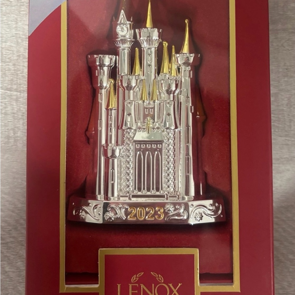 Disney Lenox-2023 Disney Castle Christmas Ornament New in Box